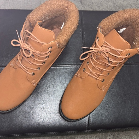 🦋Bootie🦋2/15$ - Picture 1 of 8